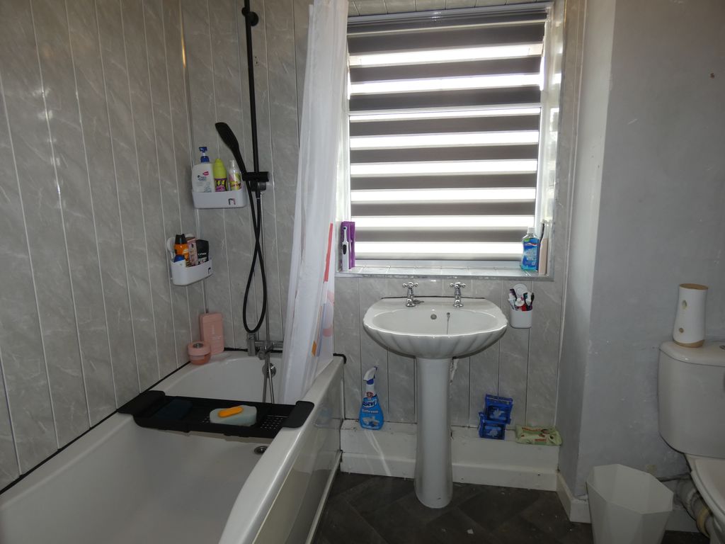 First Floor Bathroom- click for photo gallery